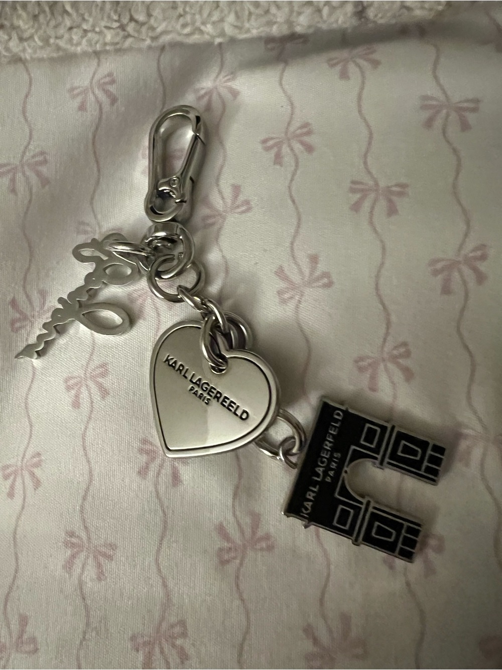 Karl Lagerfeld Silver-Tone Heart & Letter Charm Keyring purse charm